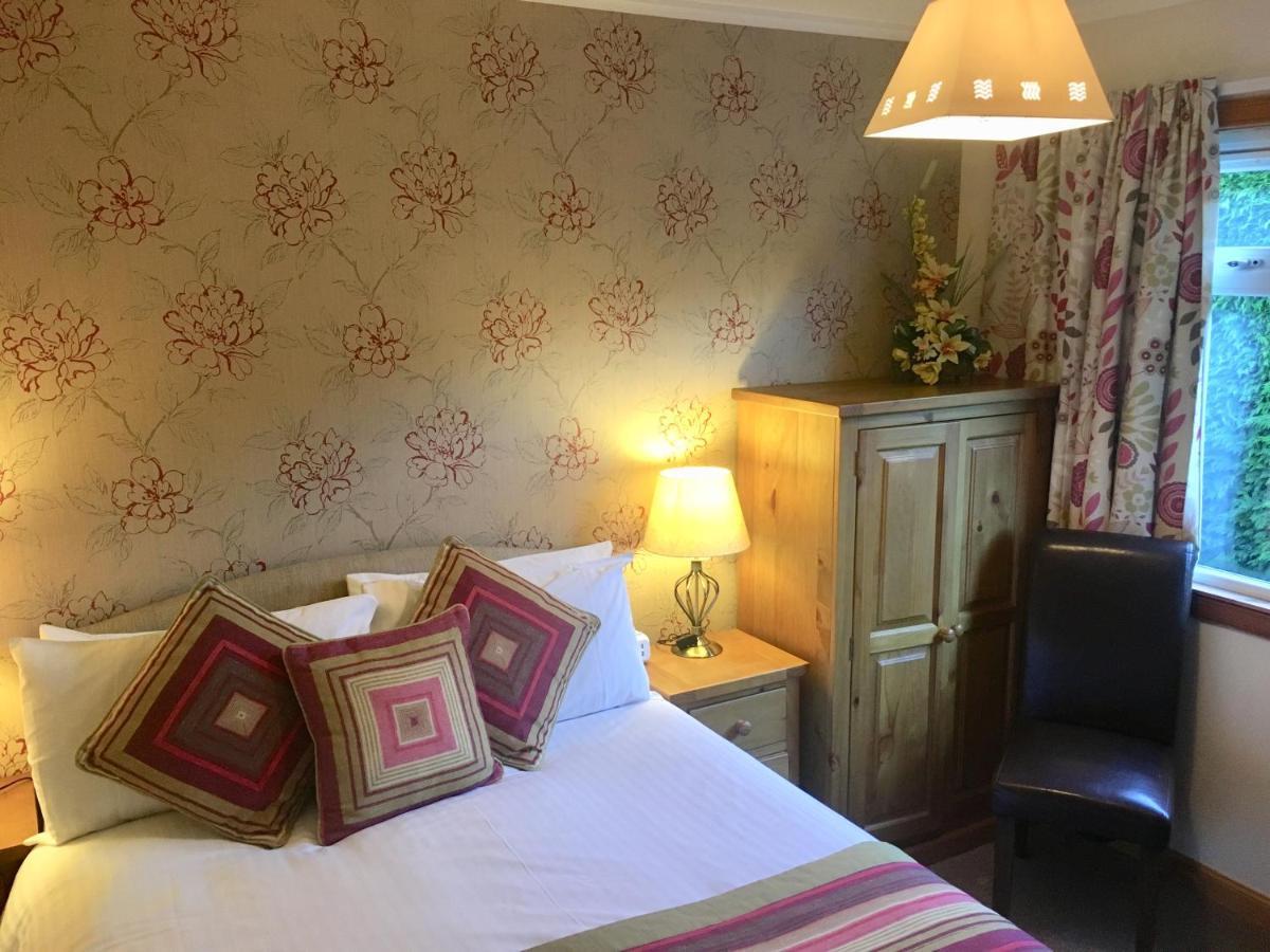 Homagen Bed & Breakfast Roybridge Zewnętrze zdjęcie