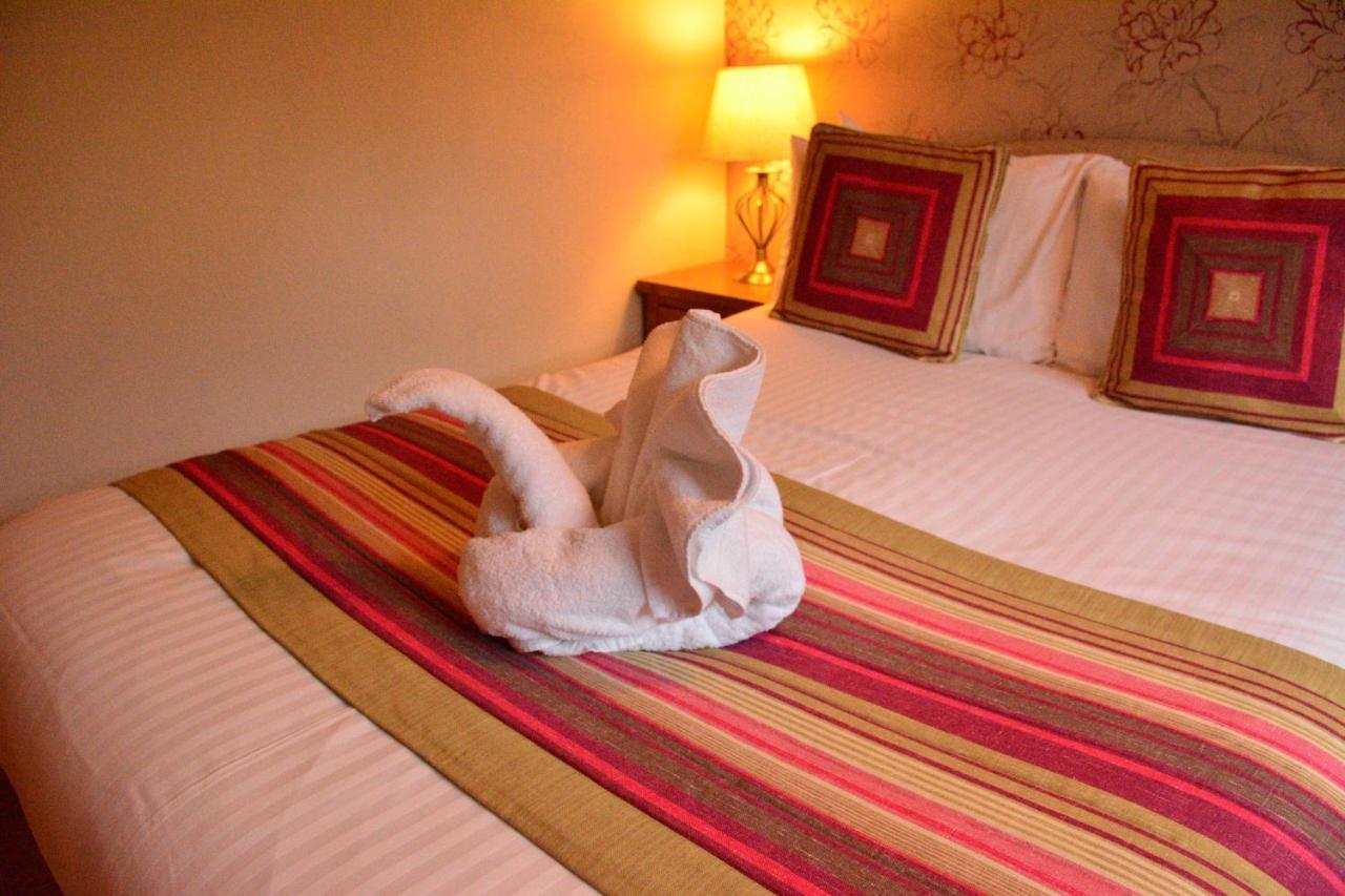 Homagen Bed & Breakfast Roybridge Zewnętrze zdjęcie