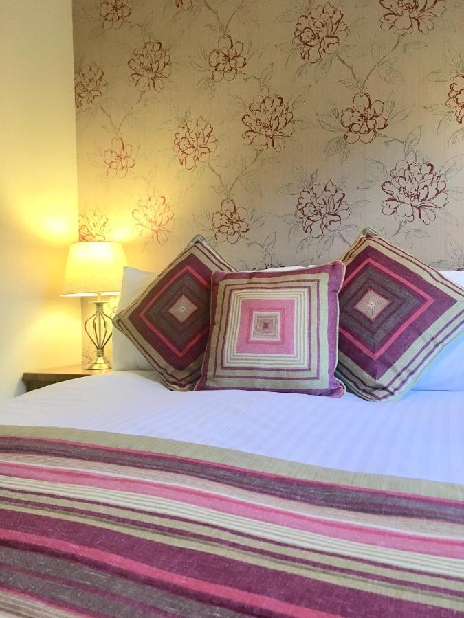 Homagen Bed & Breakfast Roybridge Zewnętrze zdjęcie